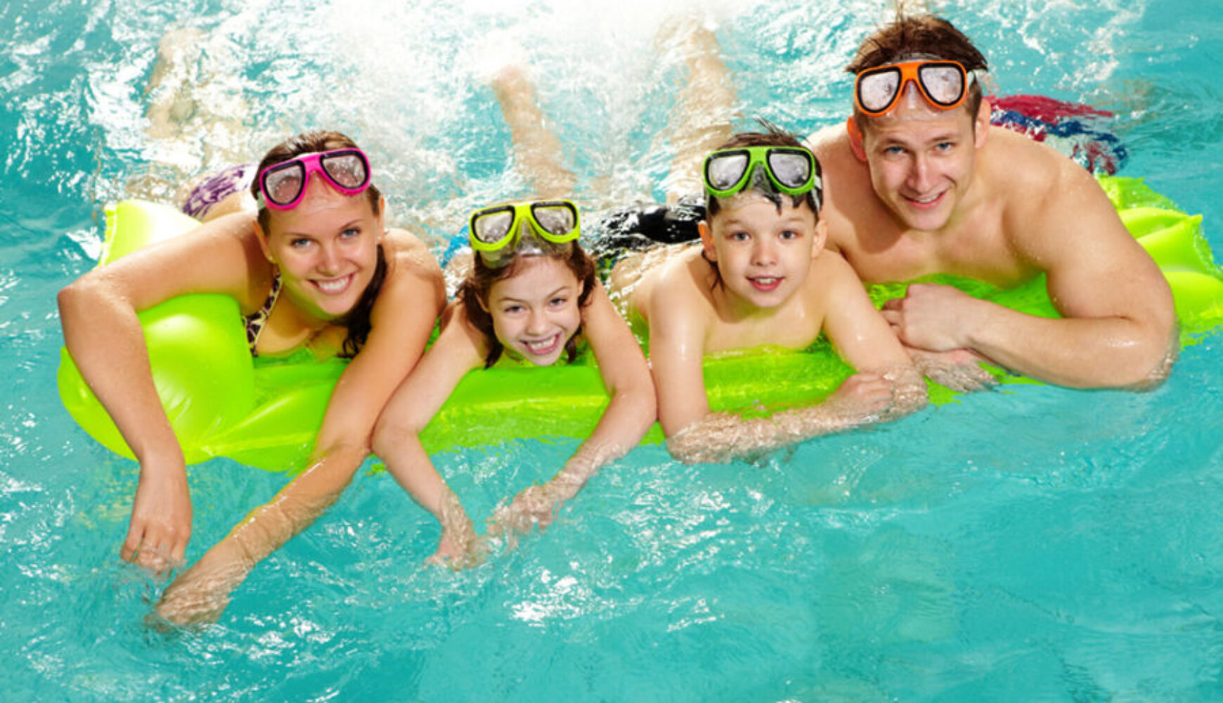 Bezpłatne, weekendowe lekcje pływania dla krakowskich rodzin